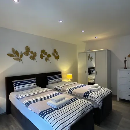 Helle, Grosszuegige Fuer Bis Zu 6 Personen *