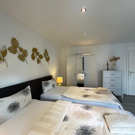 Helle, Grosszuegige Fuer Bis Zu 6 Personen וופרטל