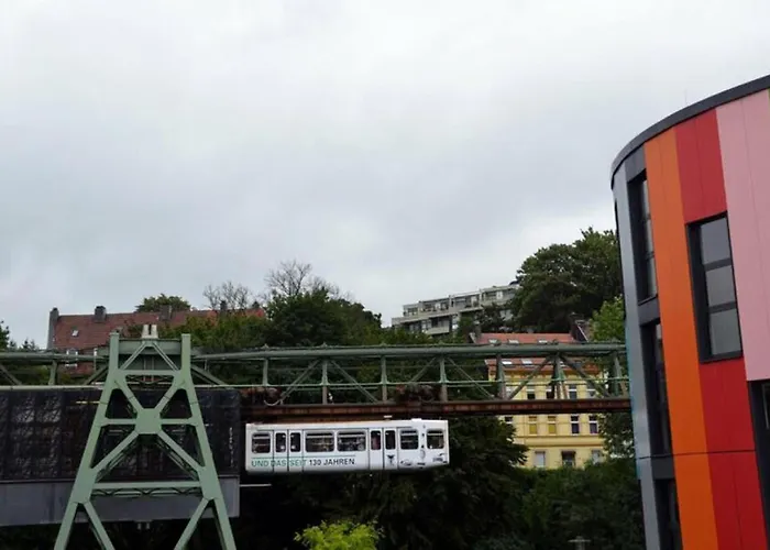 Helle, Grosszuegige Fuer Bis Zu 6 Personen Appartement Wuppertal