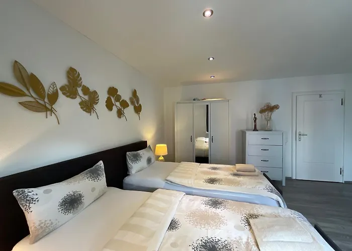 Helle, Grosszuegige Fuer Bis Zu 6 Personen Wuppertal